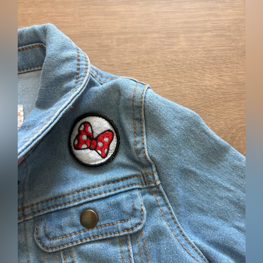 Minnie Mouse Patch Jean Jacket in Medium Blue- 3T - Picture 4 of 4